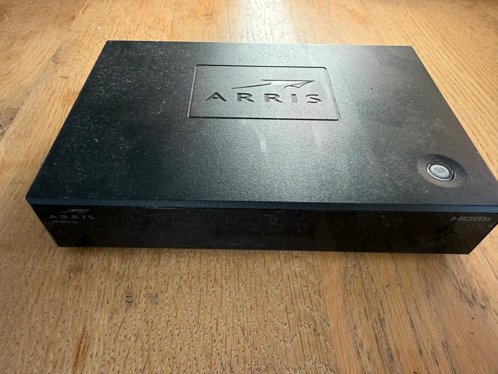 Arris KPN TV Decoder met afstandsbediening, Ophalen of Verzenden, Gebruikt, Decoder