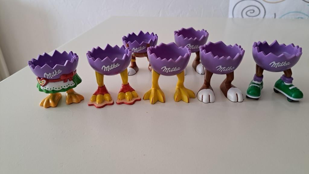 7 Eierdopjes van merk (MILKA Chocolade), Ophalen, Zo goed als nieuw