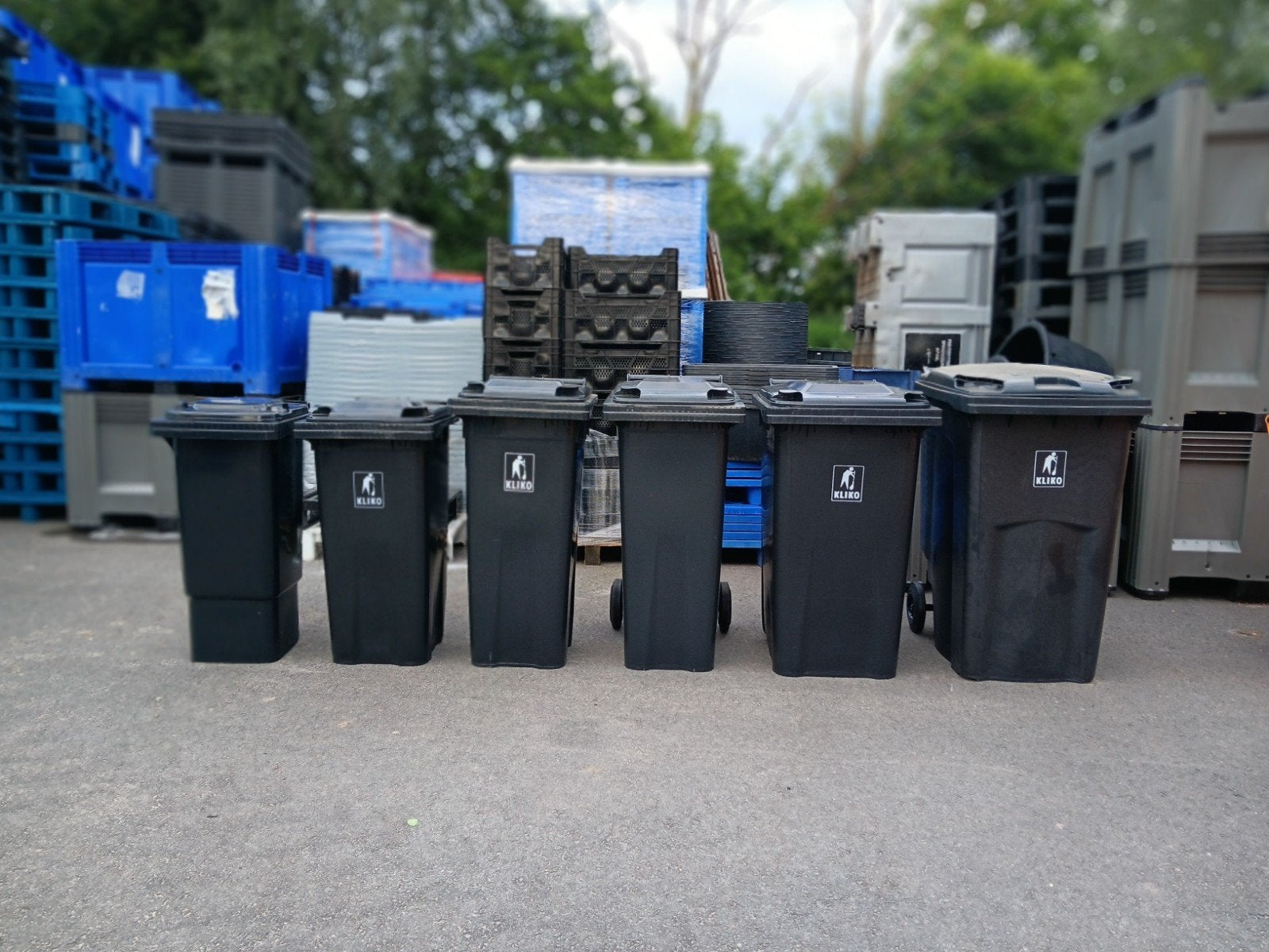 Nieuwe afvalcontainers in alle maten, Ae, Kunststof, Ae, Nieuw