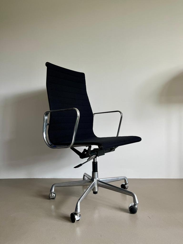 Eames bureaustoelen, 6 stuks beschikbaar, Huis en Inrichting, Bureaustoelen, Ophalen of Verzenden, Ergonomisch, Zo goed als nieuw