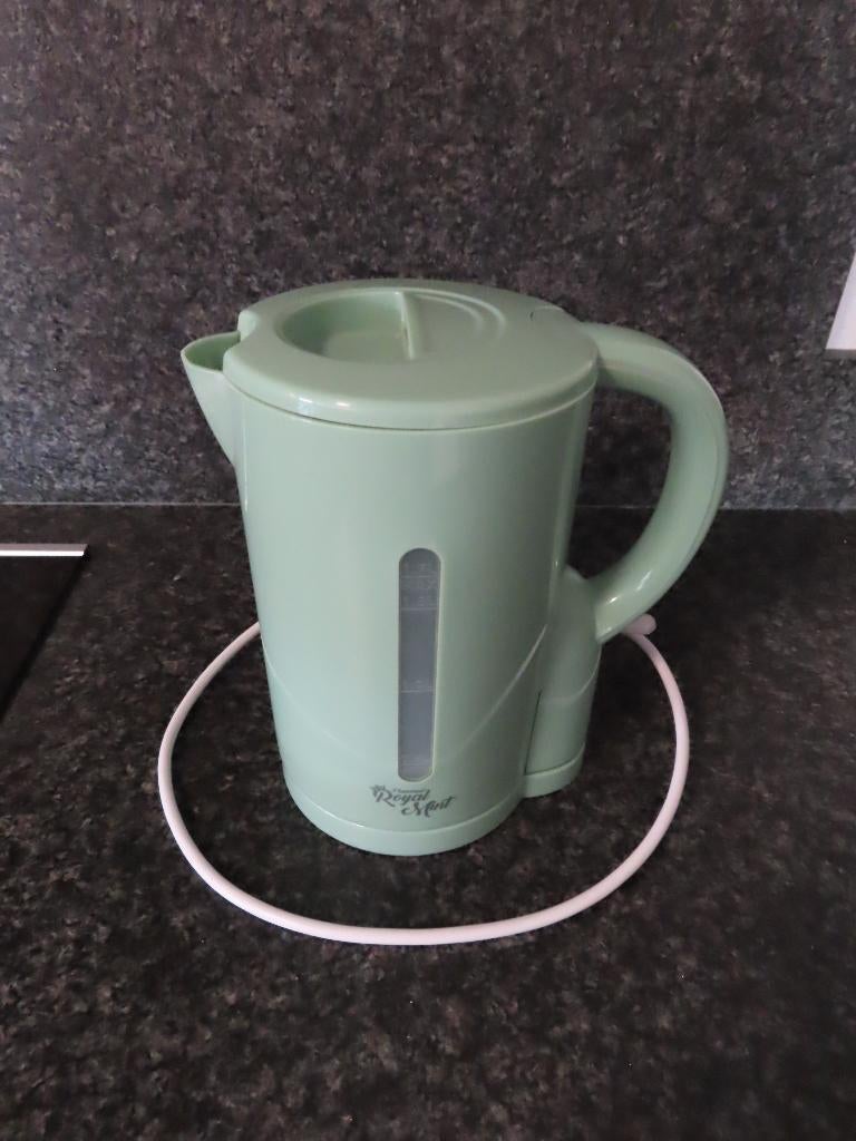 Waterkoker, Bestron, zachtgroen, inhoud 1,7 liter, Witgoed en Apparatuur, Waterkokers, 1 tot 2 liter, Ophalen of Verzenden, Gebruikt