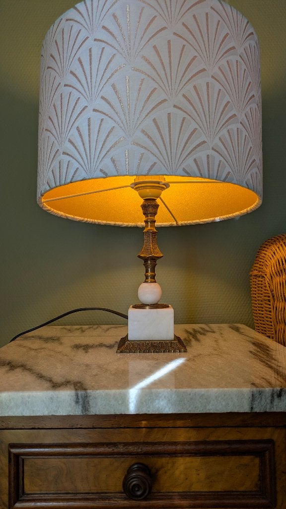 Tafellamp wit marmer en messing, Gebruikt, 26 cm, Met schakelaar, Sfeerlamp