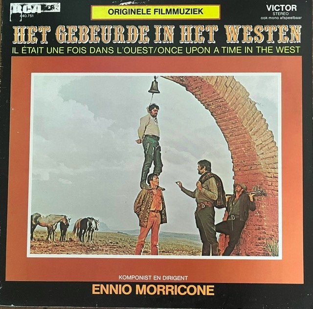 Aangeboden; Het gebeurde in het Westen, Ophalen of Verzenden, Zo goed als nieuw, Overige formaten