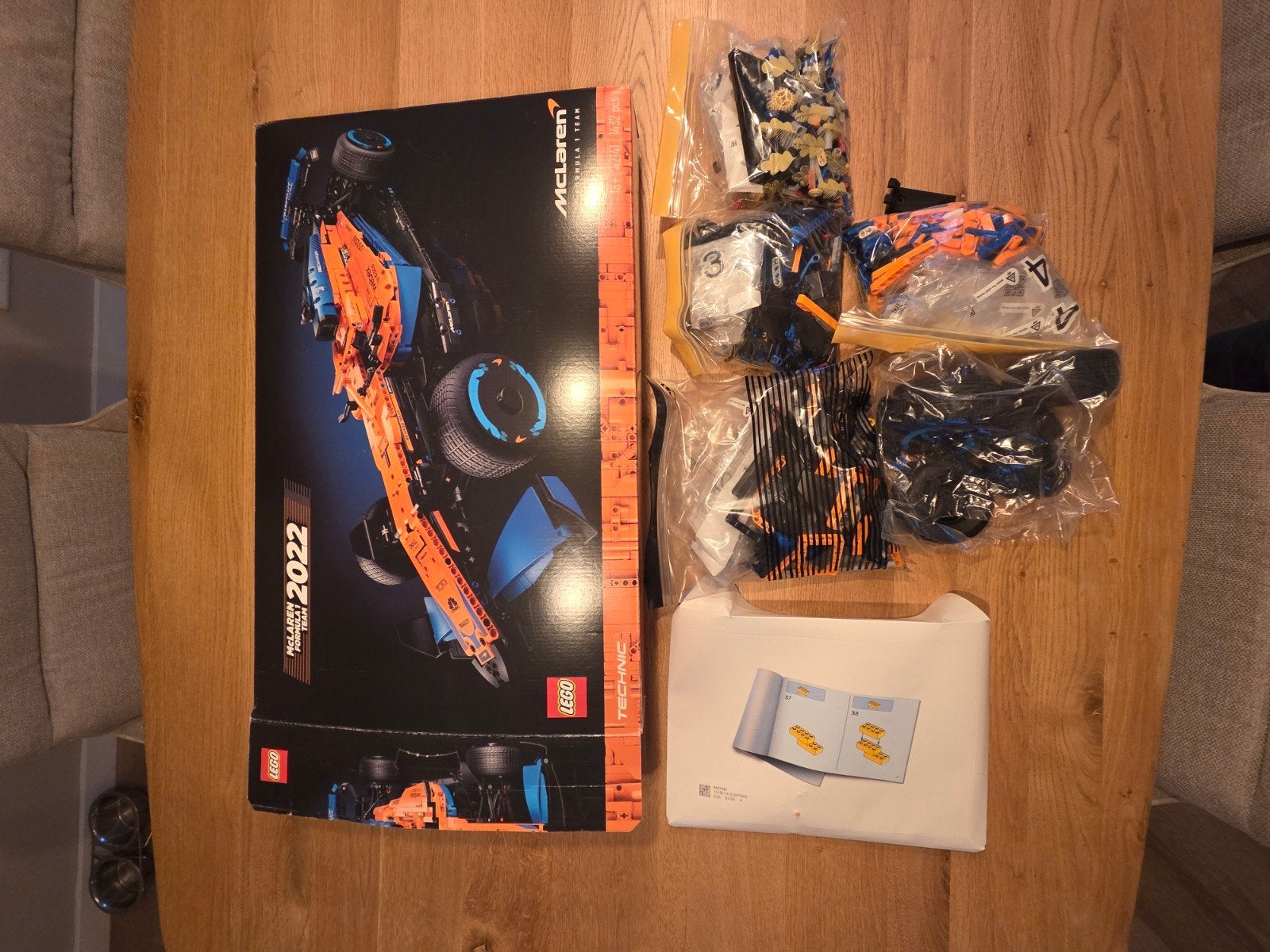 LEGO Technic McLaren Formule 1 Racewagen 42141, Kinderen en Baby's, Ophalen of Verzenden, Zo goed als nieuw