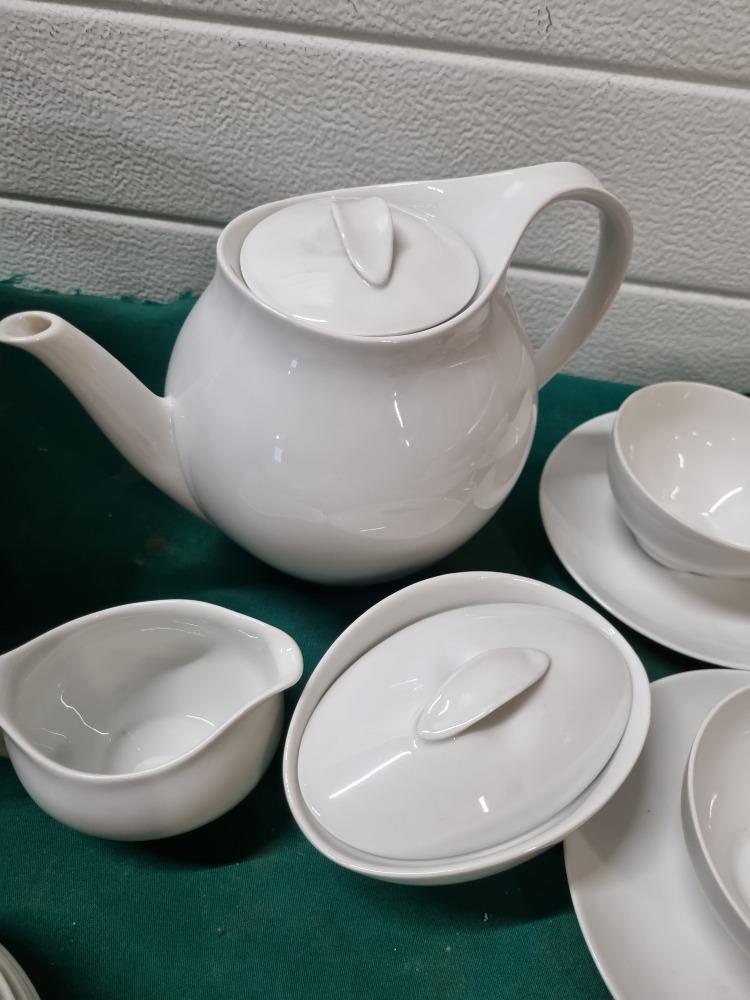 theeservies wit eschenbach bavaria 12 pers, Huis en Inrichting, Keuken | Servies, Ophalen of Verzenden, 'T Olde Gre-j, Info@toldegrej.nl