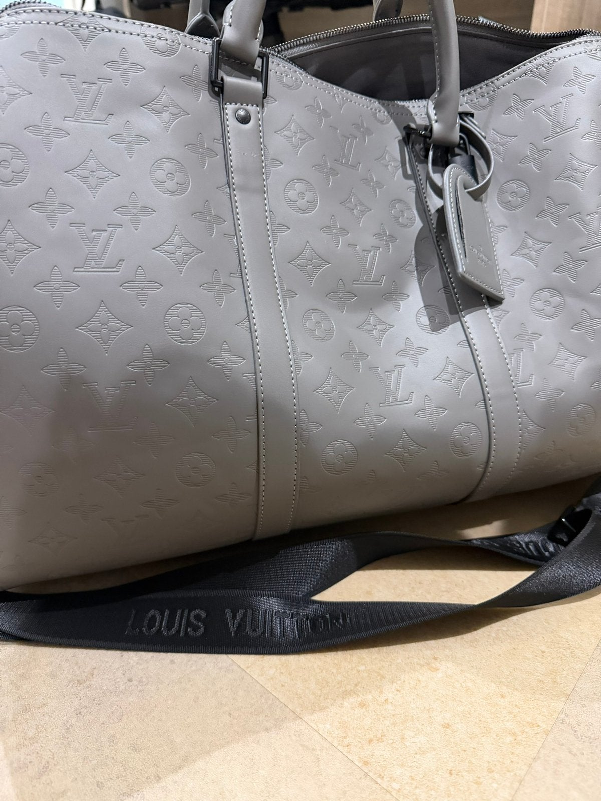 L V Duffel tas, 40 tot 60 cm, 20 tot 30 cm, Ophalen of Verzenden, Grijs