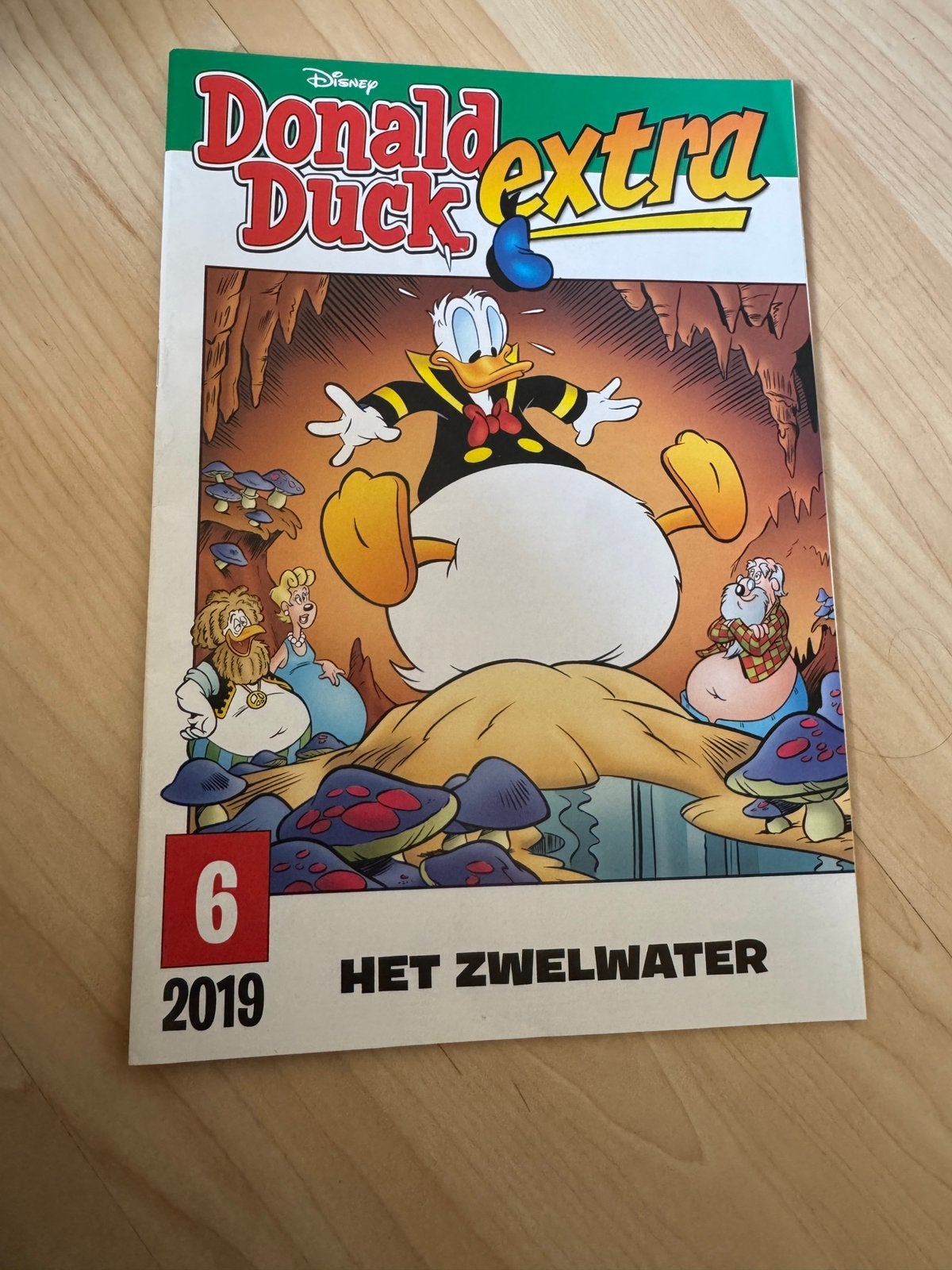 Donald Duck extra nr 6 jaartal 2019, Boeken, Ophalen of Verzenden, Zo goed als nieuw