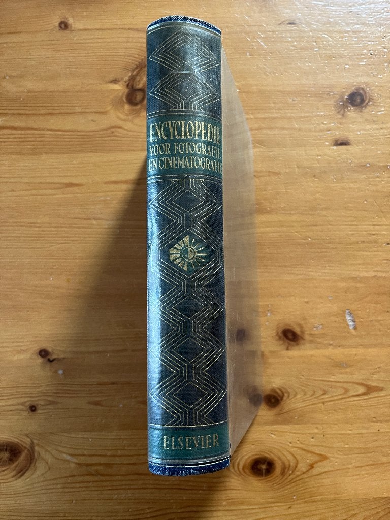 Encyclopedie voor fotografie en cinematografie - 1959, Ophalen of Verzenden, Gelezen