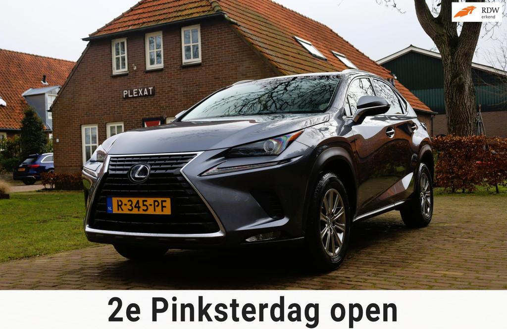 Lexus NX 300h Aut. | Lederen Interieur | Rijbaanbegeleiding, Auto's, Lexus, Gebruikt, Leder, Bedrijf, 1695 kg
