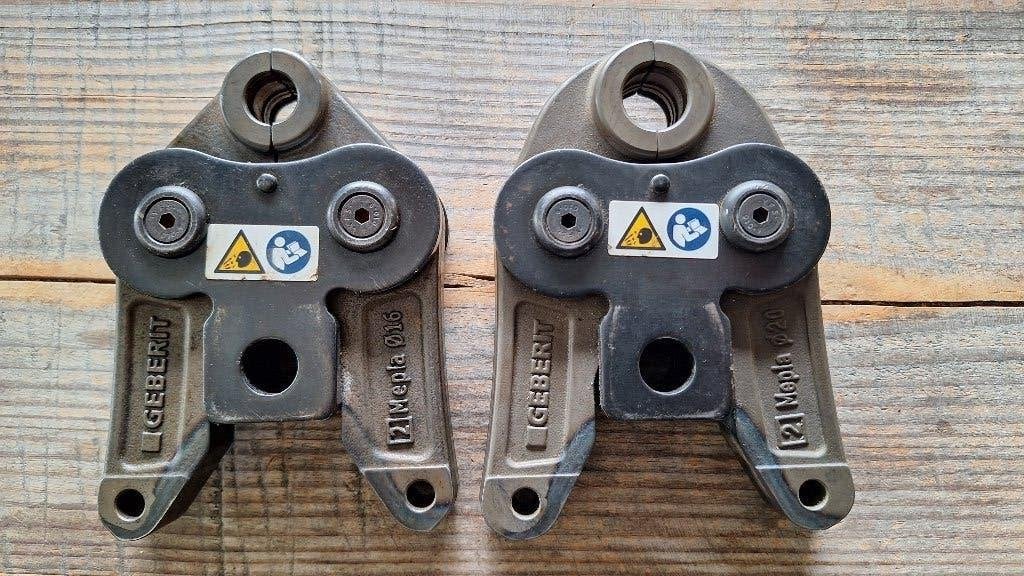 2x geberit mepla 16mm en 20mm persbekken kaken persbek, ., Ophalen of Verzenden, Zo goed als nieuw, .