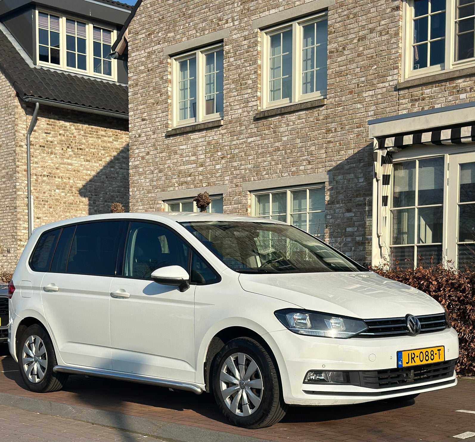 Volkswagen Touran 2.0 TDI 110KW/150PK 6-DSG 2016 Wit, Auto's, Stof, 1800 kg, Zwart, 4 cilinders