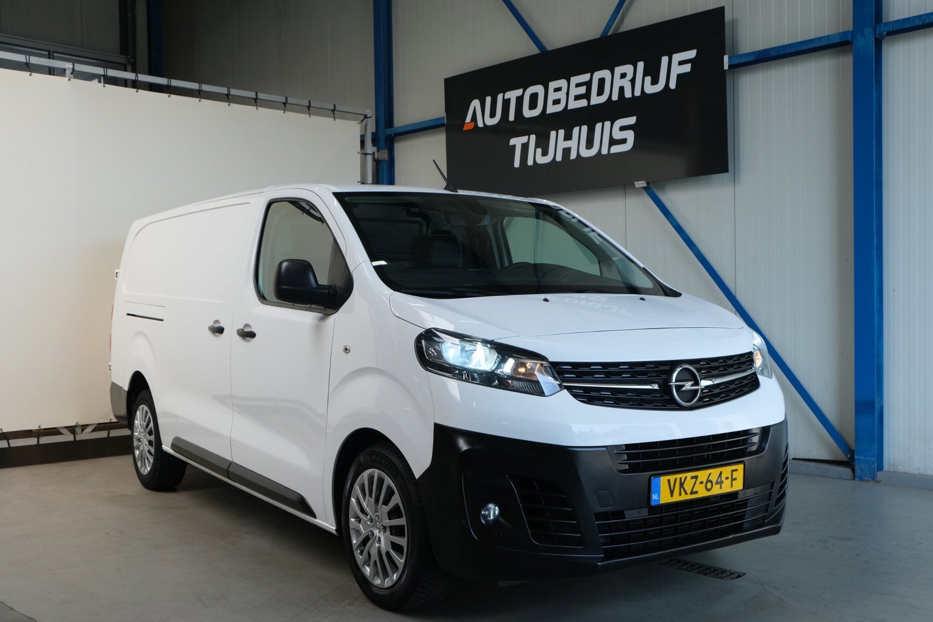 Opel Vivaro 1.5 CDTI L2H1 Edition - N.A.P. Airco, Cruise, Ca, Voorwielaandrijving, Gebruikt, Euro 6, 4 cilinders