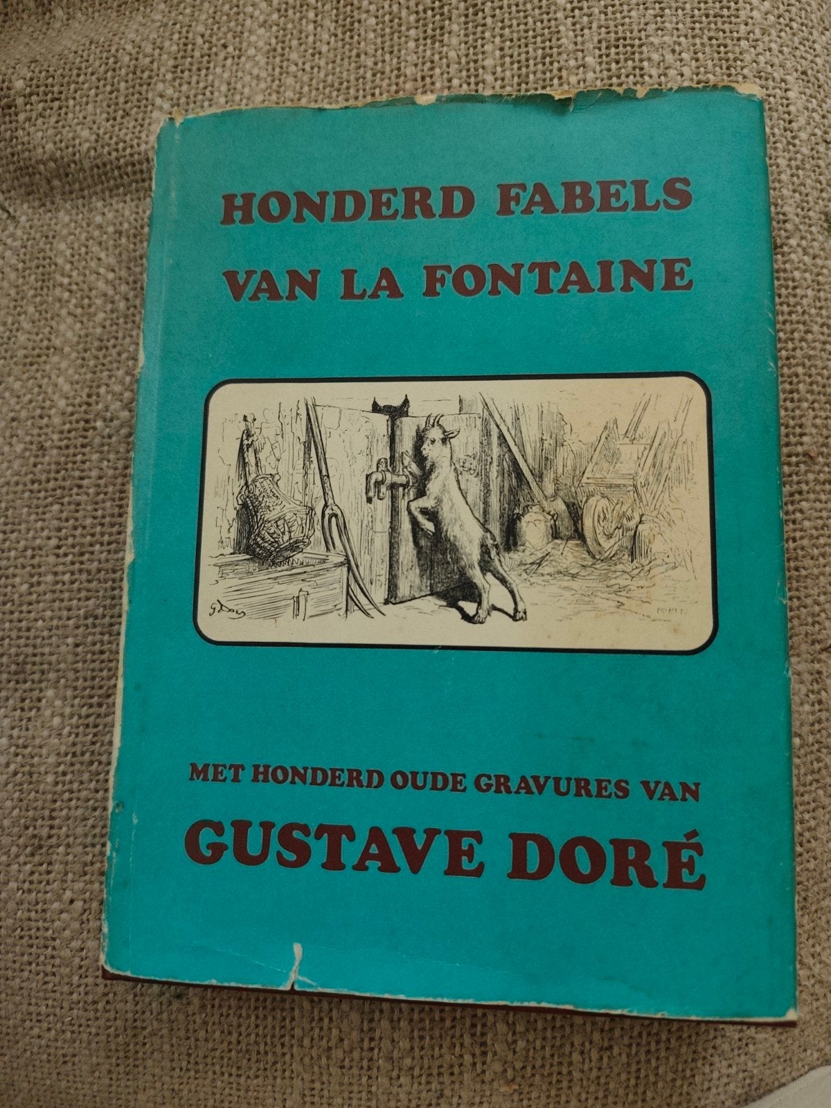 HONDERD FABELS VAN LA FONTAINE, Boeken, Ophalen of Verzenden, Gelezen