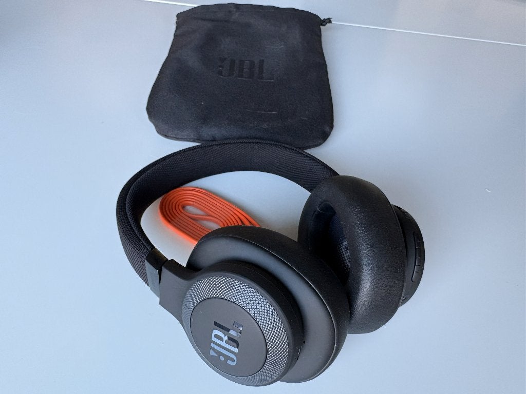 JBL koptelefoon BT (incl. gratis JBL earbuds), Audio, Tv en Foto, Koptelefoons, JBL, Zo goed als nieuw, Over-ear, Zwart