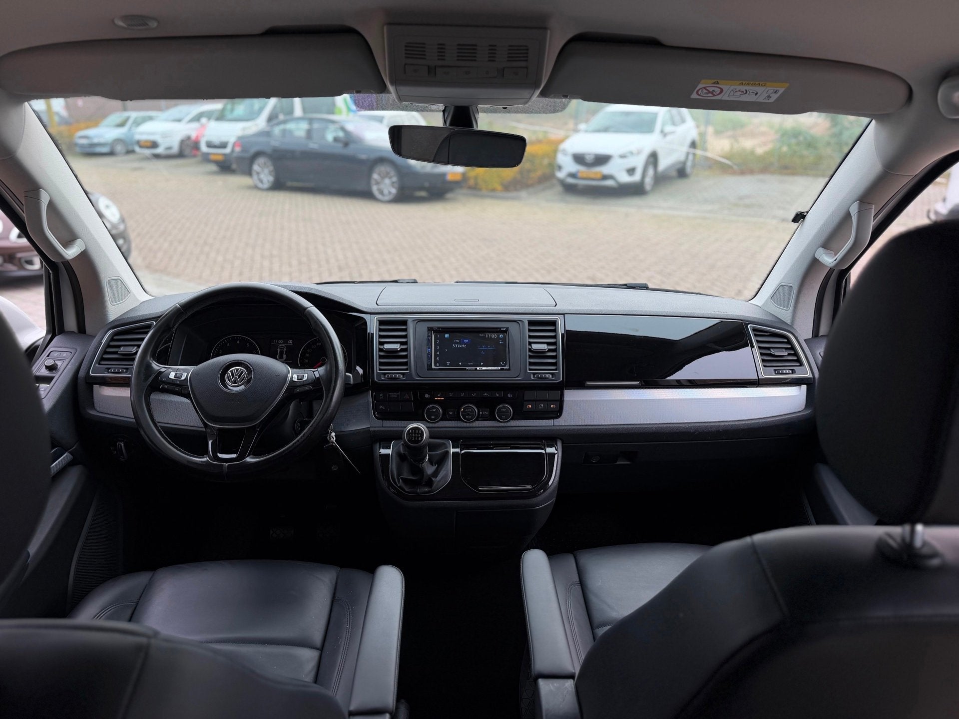 Volkswagen Transporter 2.0 TSI 150PK Highline Benzine L2H1 D, Voorwielaandrijving, Dealer onderhouden, Gebruikt, 4 cilinders