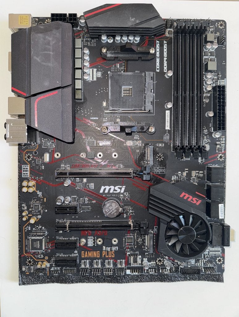 MSI MPG X570 Gaming Plus Moederbord, Ophalen, DDR4, Zo goed als nieuw, Socket AM4
