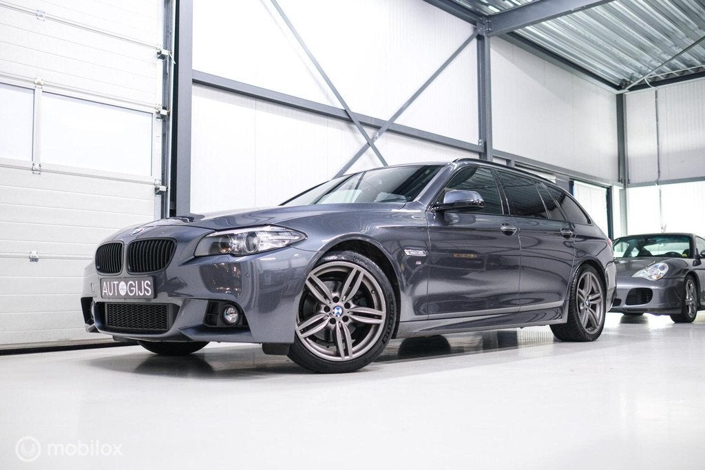 BMW 5-serie Touring 520i M Sport Edition High Exe LCI | Lede, Automaat, Achterwielaandrijving, Gebruikt, 4 cilinders