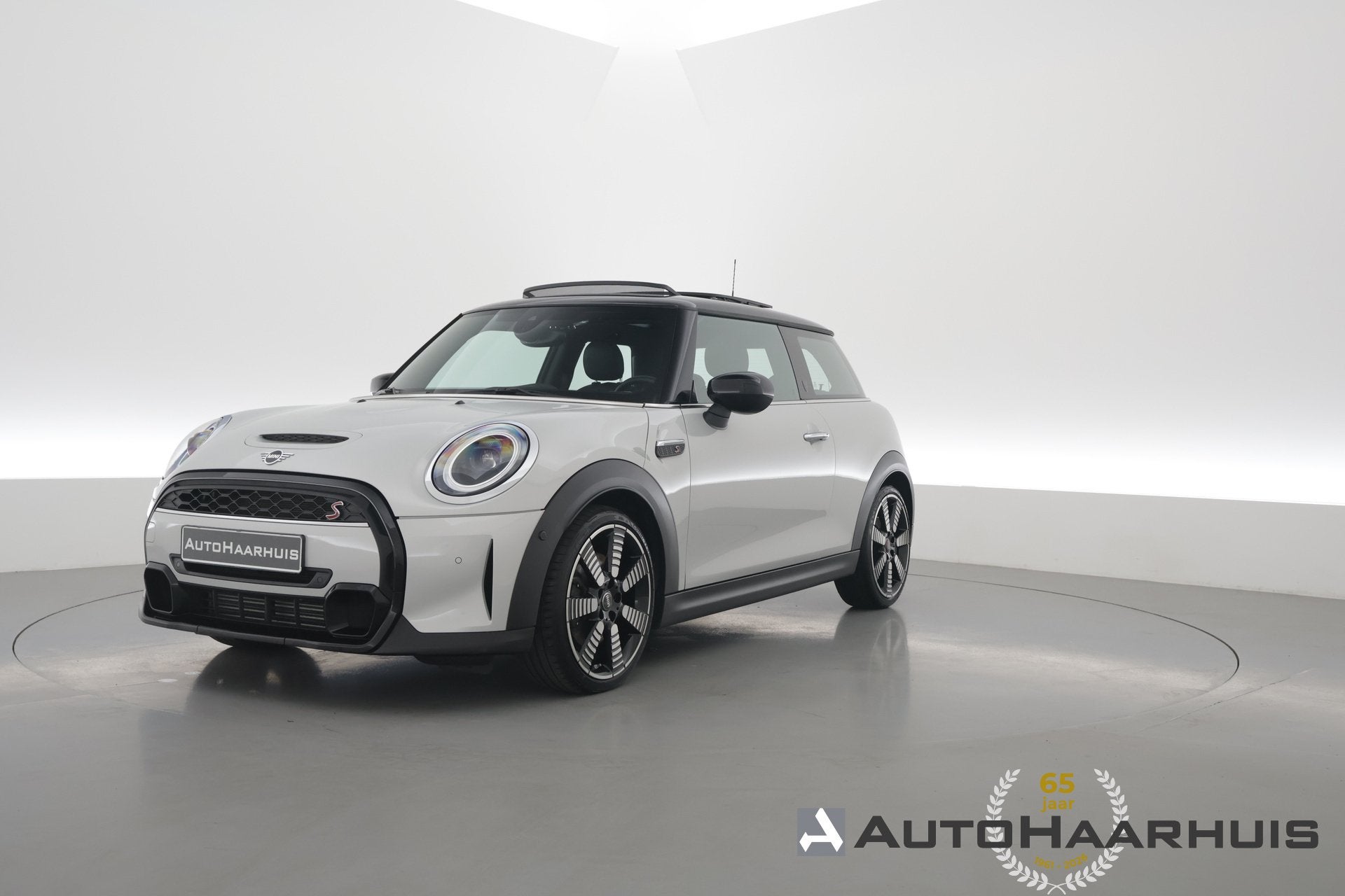 MINI 3-deurs 2.0 Cooper S - YOURS | Rijklaar! | S/K-Dak | Di, Auto's, Mini, 12 maanden, Gebruikt, Zwart, 4 cilinders
