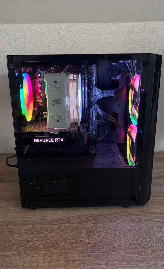 Foto 3 van Gaming PC RTX 3060 8GB | i5-10400F | 16GB RAM | 500GB SSD