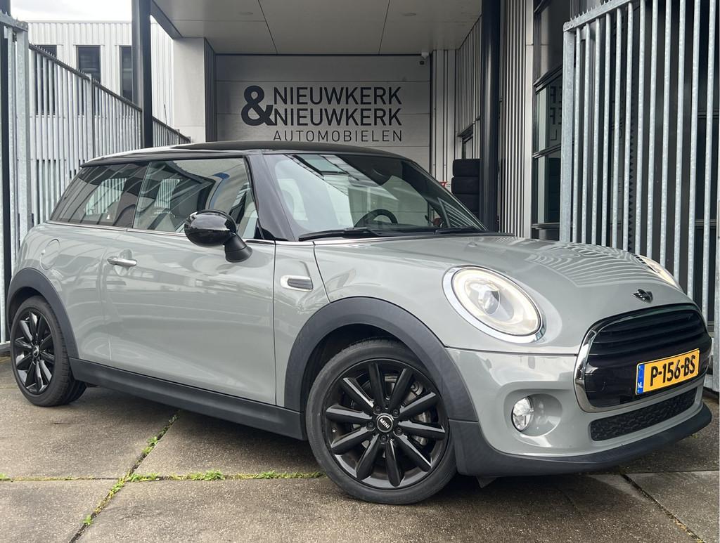 MINI Mini 1.5 Cooper Chili | AUTOMAAT | NAVI | CRUISE CONTRO, 136 pk, Gebruikt, Met garantie (alle), 4 stoelen