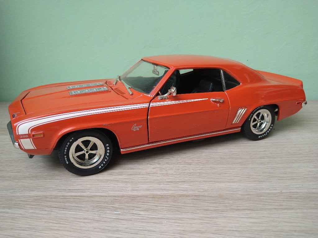 1969 Chevrolet Camaro 396 SS 1:18 ERTL, Hobby en Vrije tijd, Modelauto's | 1:18, Ophalen of Verzenden, Zo goed als nieuw, Auto