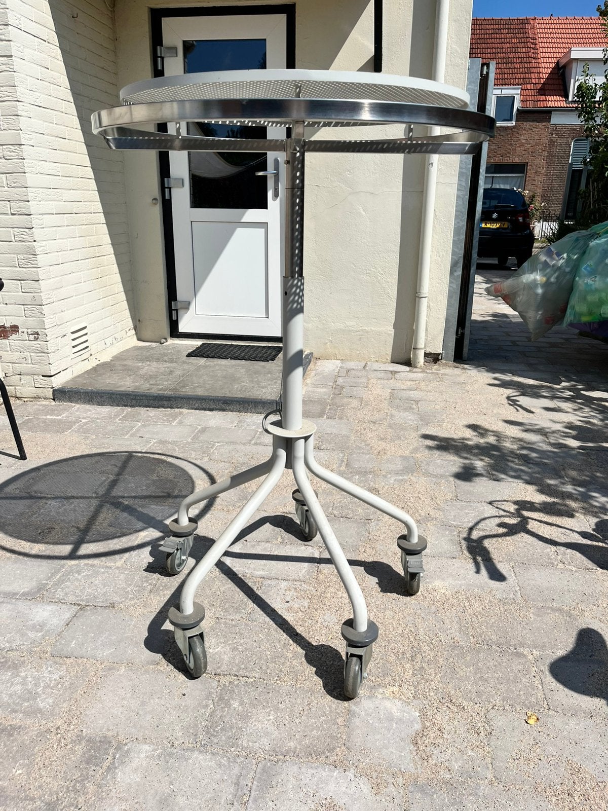 RVS statafel / presentatietafel op wielen – modern design, Ophalen, Wasrek