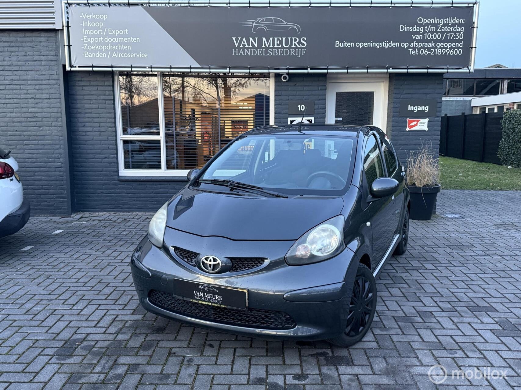 Toyota Aygo 1.0-12V +, 5 deurs, apk 05-2027, Auto's, Toyota, Voorwielaandrijving, Stof, Gebruikt, Zwart