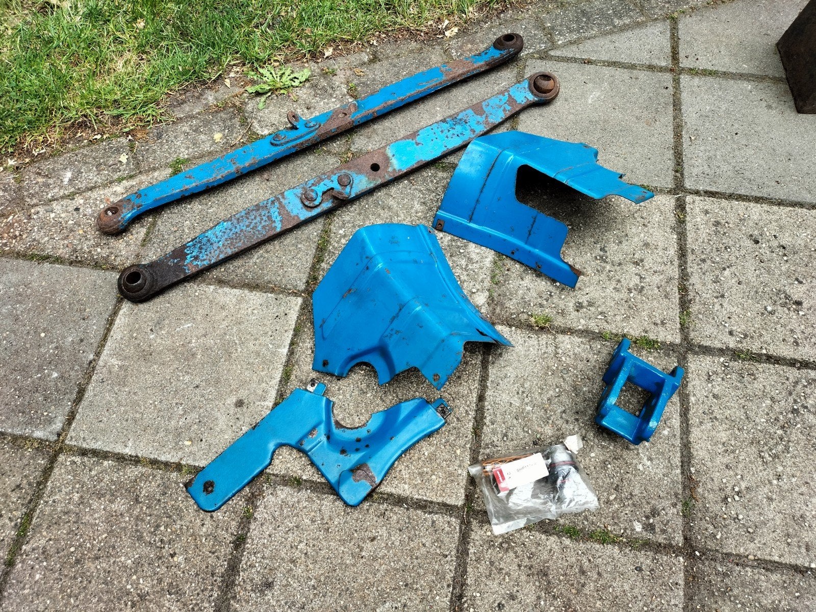 Ford 2000 3000 dexta onderdelen, Ophalen, Ford