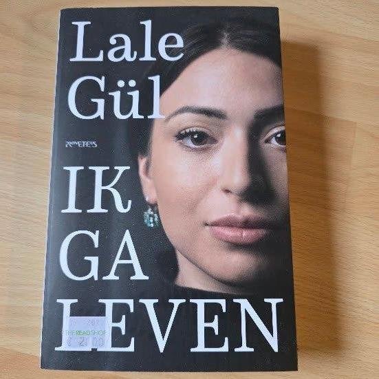 Ik ga leven - Lale Gül, Ophalen of Verzenden, Zo goed als nieuw, Lale Gül