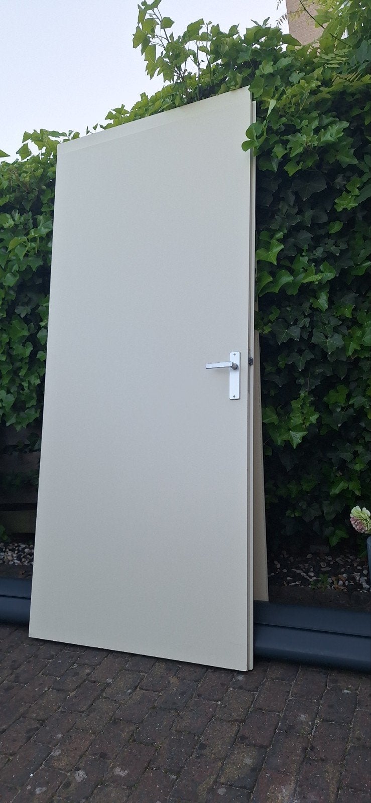 Opdekdeuren:Branddeur en standaarddeur in roomwit, 211x95 cm, Ophalen, Binnendeur, 200 tot 215 cm