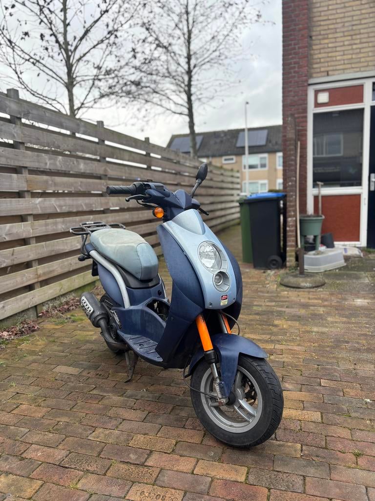 Peugeot ludix 2t, Fietsen en Brommers, Scooters | Kymco, Ophalen, Gebruikt, Overige modellen, Benzine