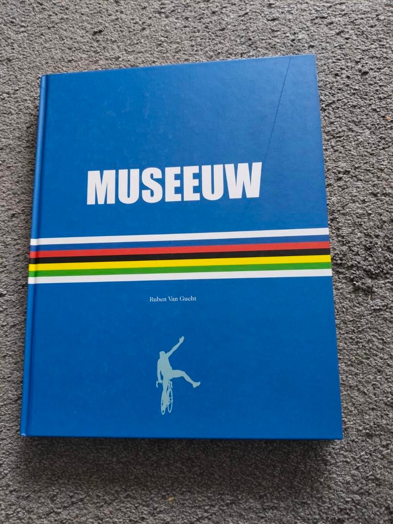 MUSEEUW - Ruben Van Gucht, Ophalen of Verzenden, Zo goed als nieuw, Ruben Van Gucht, Lopen en Fietsen