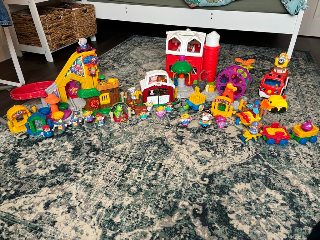 FisherPrice Little People Sets: Kermis, Brandweer, Boerderij, Ophalen, Zo goed als nieuw, Overige typen, Met geluid