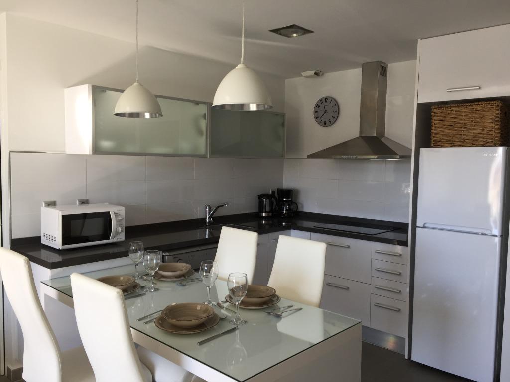 Appartement te huur 50m van de zee, La Mata, Torrevieja, Afwasmachine, Dorp, 2 slaapkamers, Costa Blanca