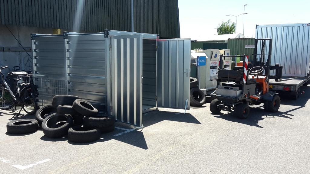 autobanden opslag/opslagcontainer/Kovobel/autobanden, Ophalen of Verzenden, Zomerbanden