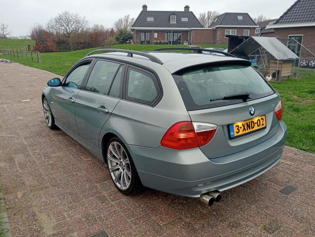 Leuke Bmw 320i 2006 automaat nieuwe apk, Auto's, Achterwielaandrijving, Overige kleuren, Particulier, 3-Serie