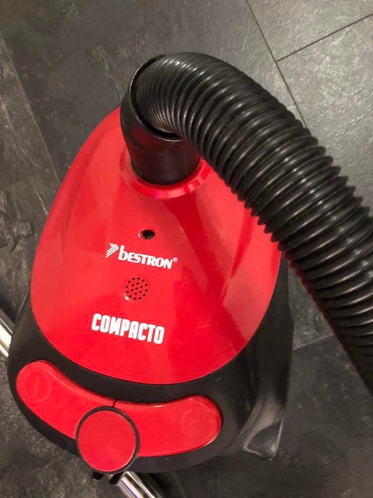 Stofzuiger met goed zuigkracht, Ophalen of Verzenden, Zo goed als nieuw, Minder dan 1200 watt