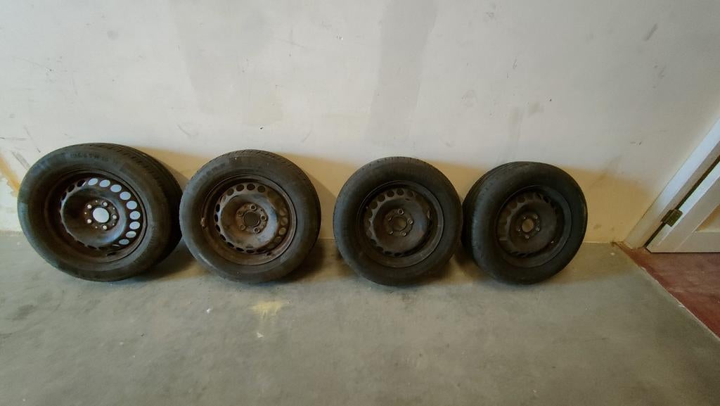 Mercedes Vito velgen met banden, 16 inch, Ophalen of Verzenden, Bestelwagen, Gebruikt