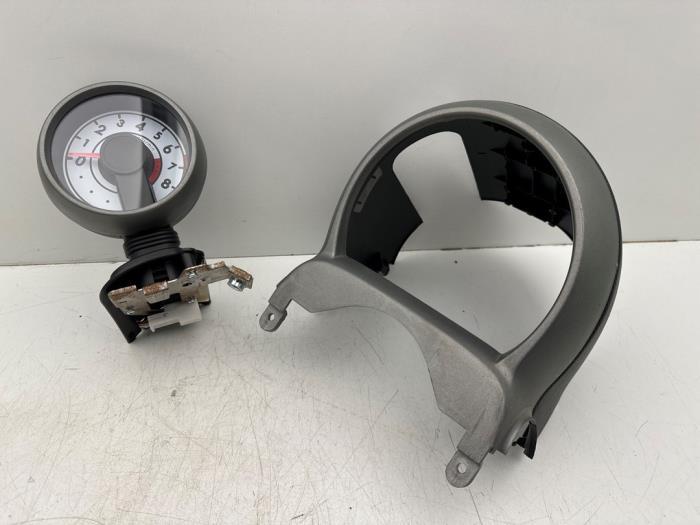 Relais Houder van een Peugeot 107, Gebruikt, -, -, Ophalen of Verzenden