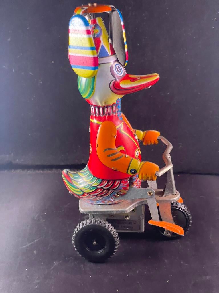 Blikken eend op fiets / blikken speelgoed / vintage, Antiek en Kunst, Antiek | Speelgoed, Ophalen of Verzenden