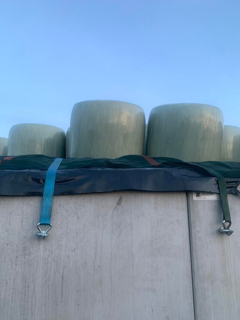 Maisbalen, 950 tot 1000 kg    1000 VEM, 39.5 DS, 392 zetmeel, Verzenden