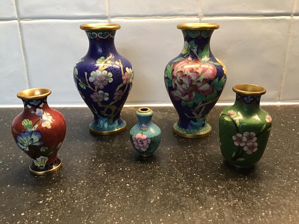 Cloisonne vaas. Vijf stuks, Antiek en Kunst, Antiek | Vazen, Ophalen of Verzenden