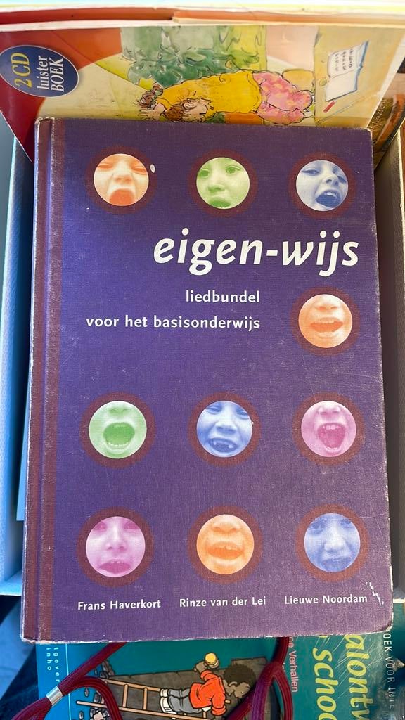 Liedbundel voor het basisonderwijs: Eigen-wijs, Boeken, Gelezen, Ophalen of Verzenden, Instructieboek, Overige onderwerpen