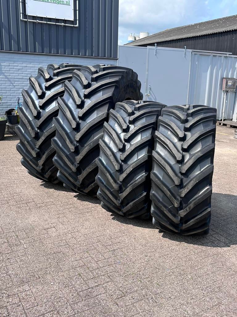 Trelleborg TM1060 VF 710/60R42 en 600/60R30 banden, Zakelijke goederen, Agrarisch | Onderdelen | Banden, Velgen en Assen, Ophalen