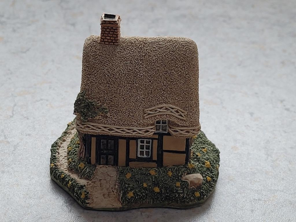 Lillyput Lane Buttercup cottage miniatuur huisje, Verzamelen, Beelden en Beeldjes, Ophalen of Verzenden, Zo goed als nieuw, Overige typen
