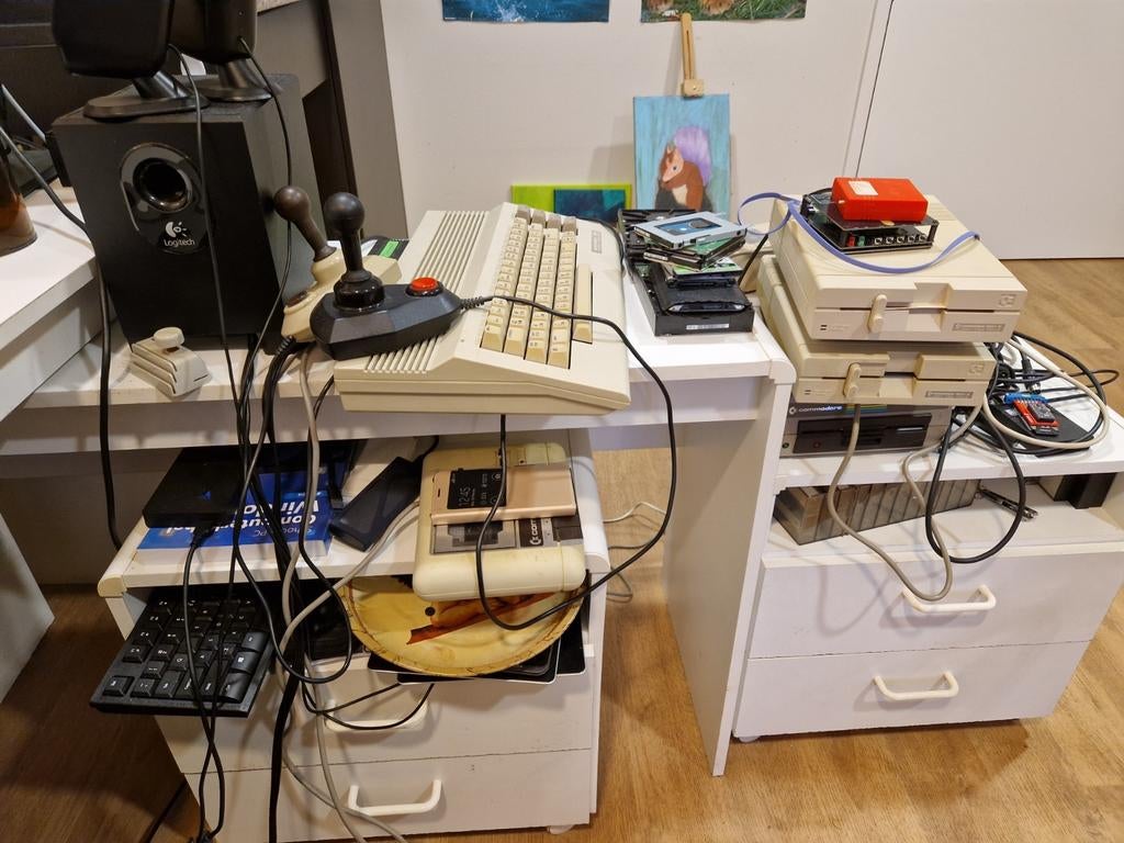 Vintage commodore64c met1541- II& tape- sdiec met software., Ophalen of Verzenden, Gebruikt