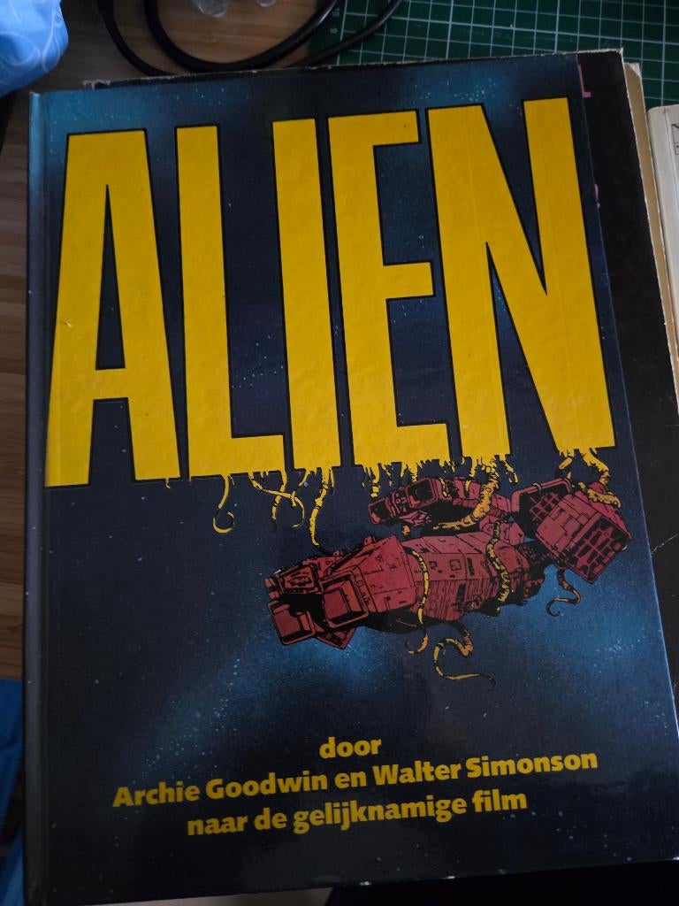 Alien naar de gelijknamige film, Ophalen of Verzenden, Zo goed als nieuw, Archie Goodwin en Walter Simonson, Eén stripboek
