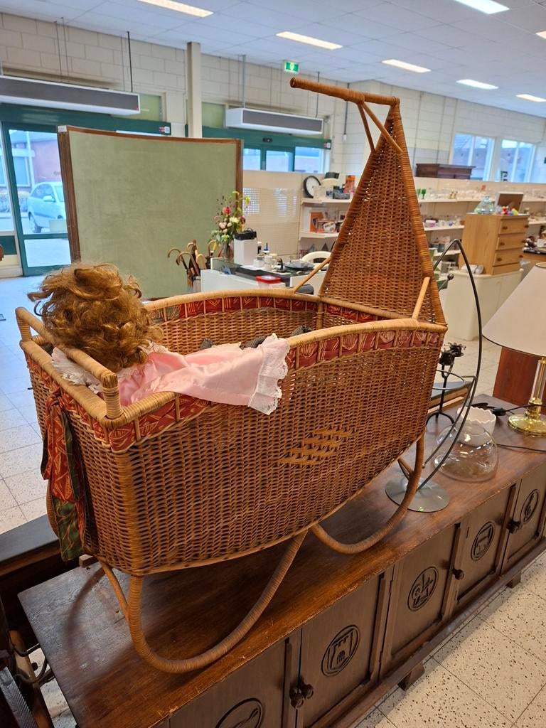 Vintage Rotan Wieg, Ophalen, Gebruikt, Wieg