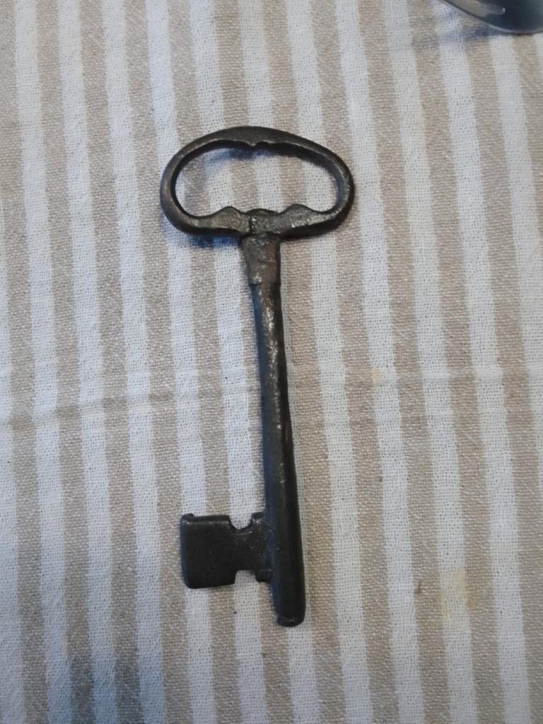 Antieke poortsleutel, Ophalen of Verzenden, Gebruikt, Merk