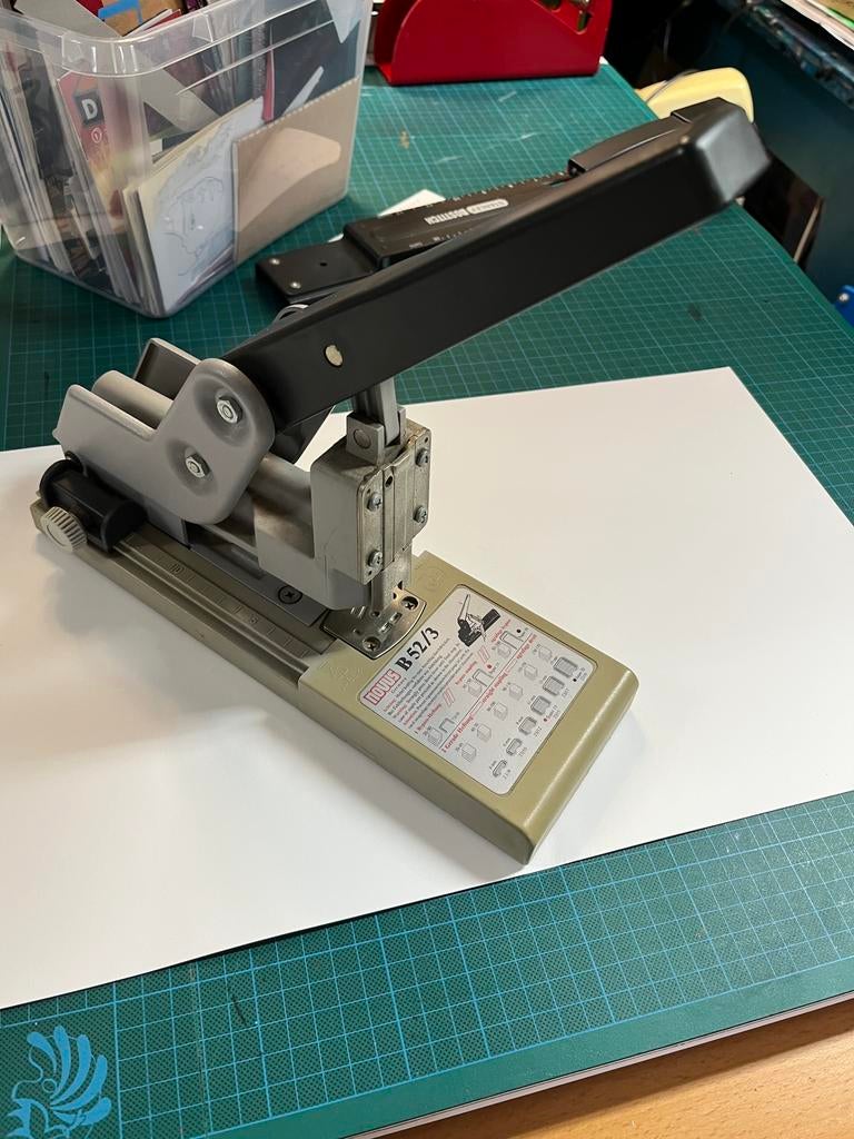 Novus B52/3 blok nietmachine, Ophalen of Verzenden, Zo goed als nieuw, 1200 watt of meer, 70 mm of meer